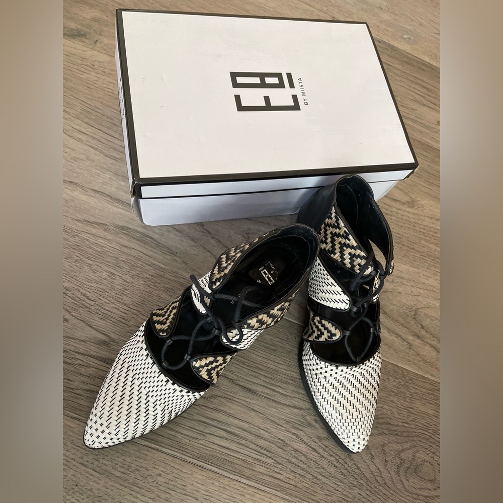 E8 by Miista Cyrene Genuine Leather Black and Cream Weave Lace Up Shoes